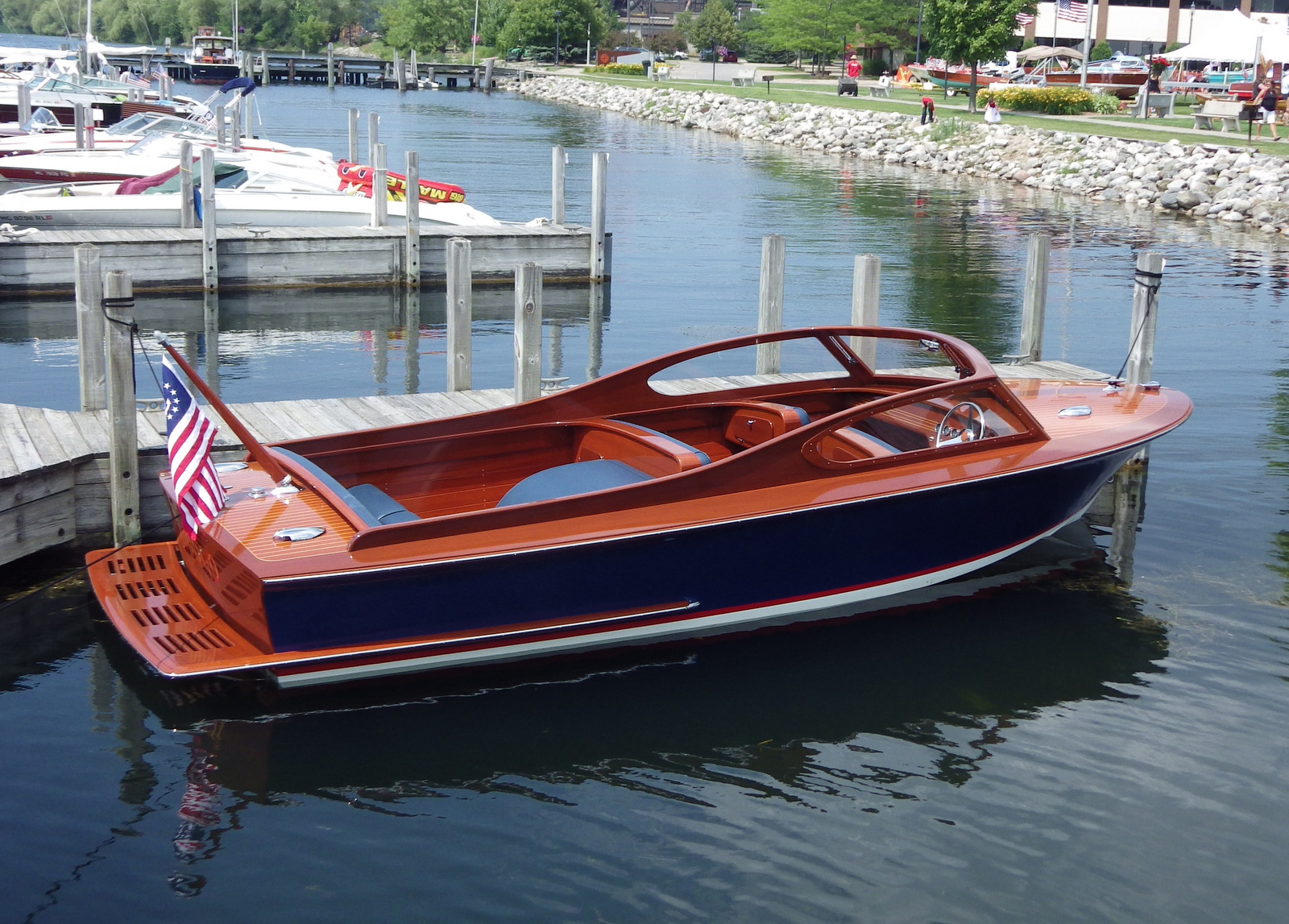 new-wood-boats-the-wooden-runabout-company